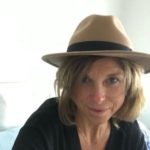 Meet your Posher, Suzanne